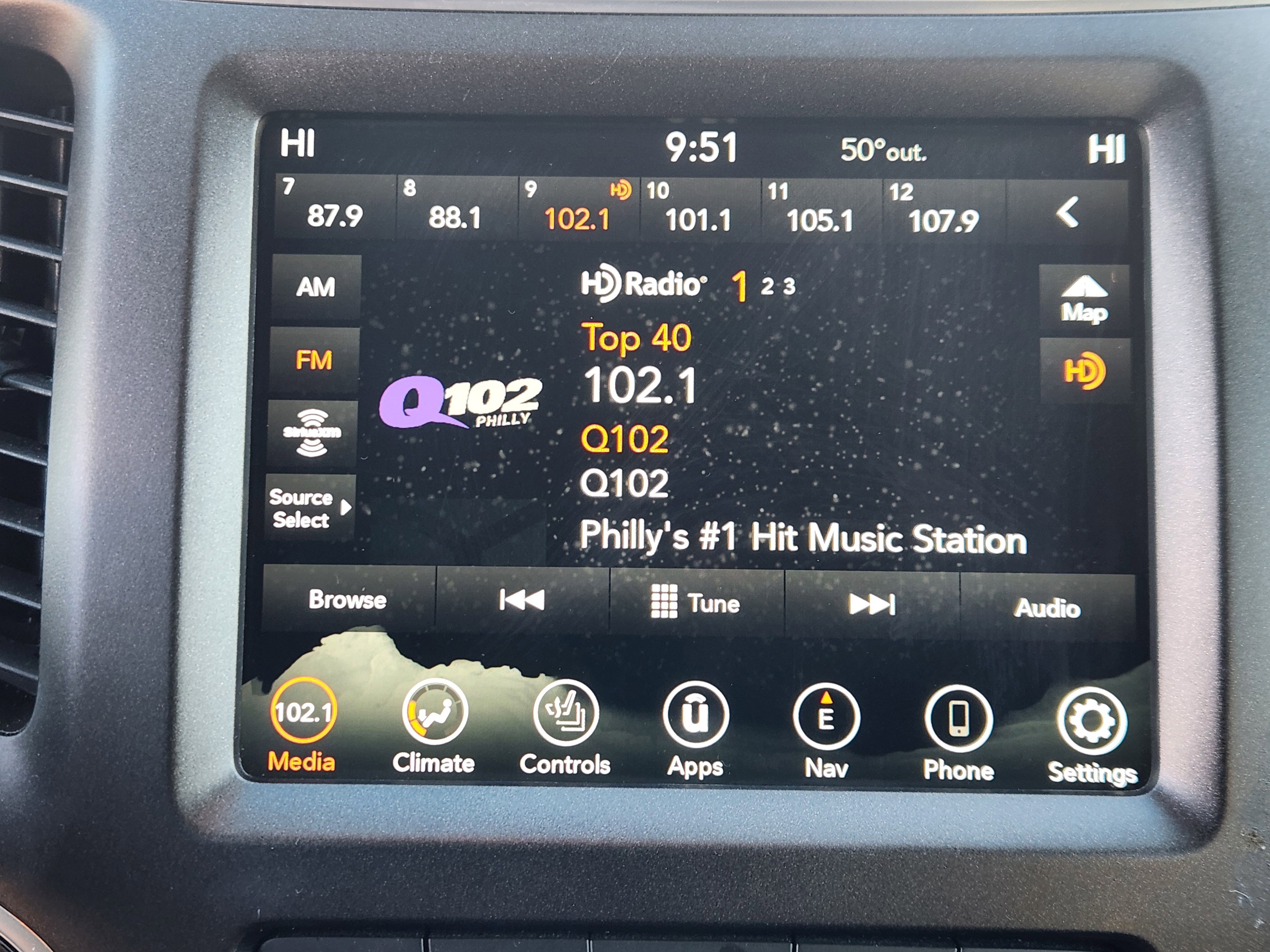 Used 2021 Jeep Cherokee Trailhawk w/ Sun, Sound & Nav Group image 11