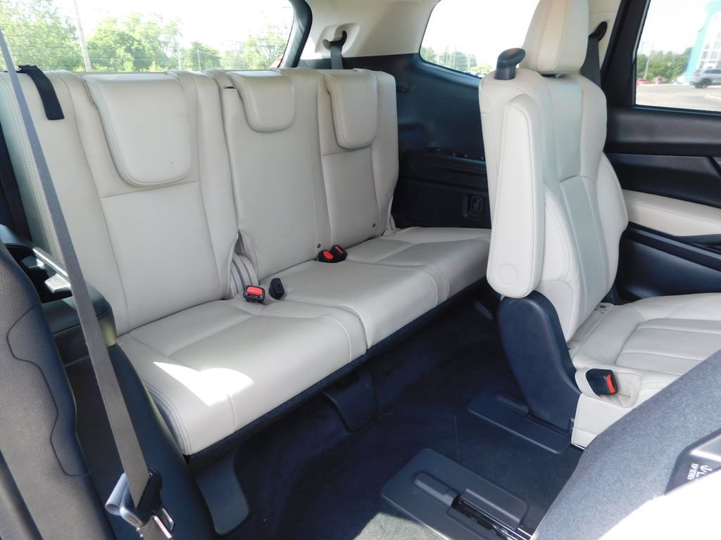 Used 2022 Subaru Ascent Limited AWD/4WD image 31