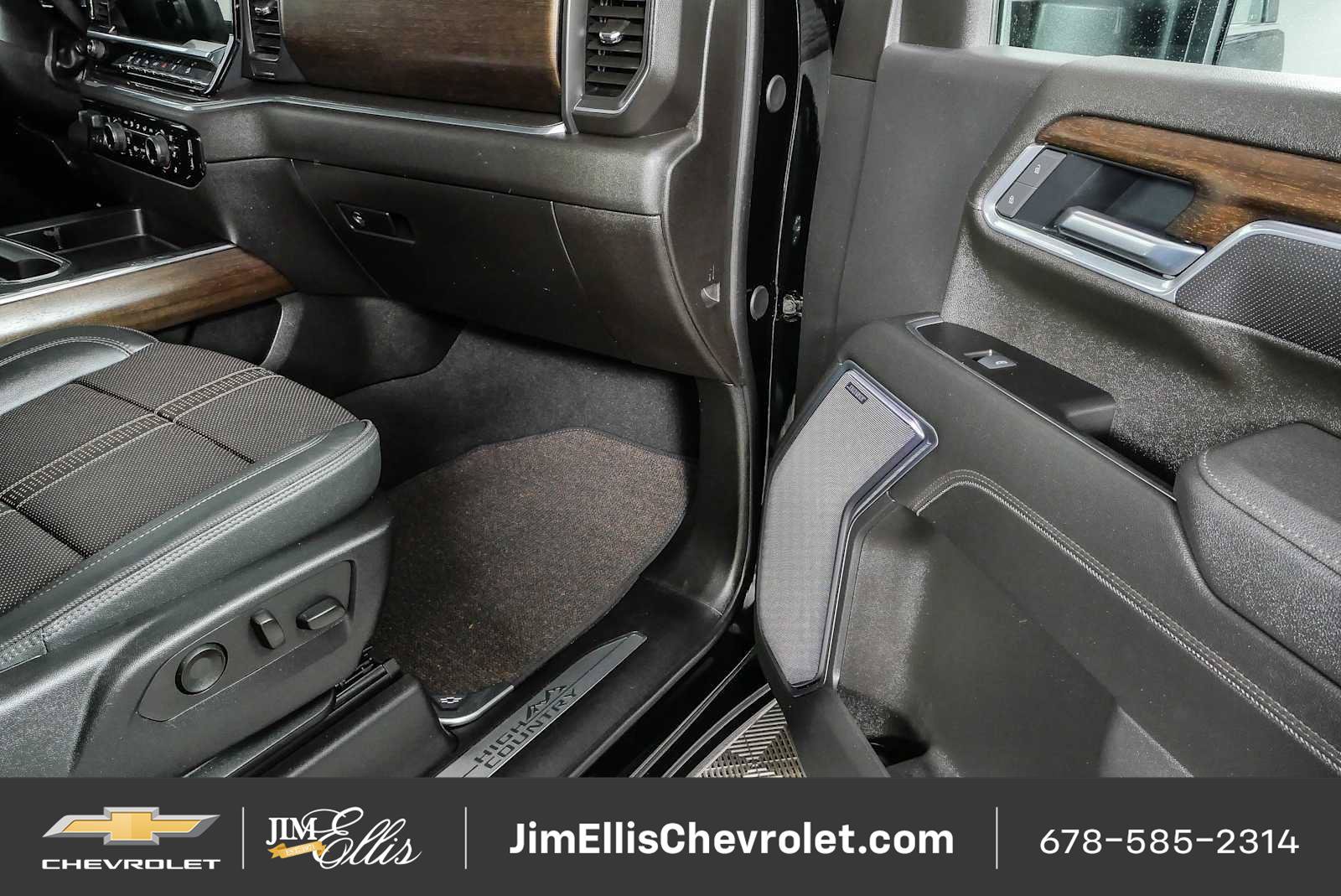 Certified 2025 Chevrolet Silverado 2500 High Country w/ High Country Premium Package AWD/4WD image 25