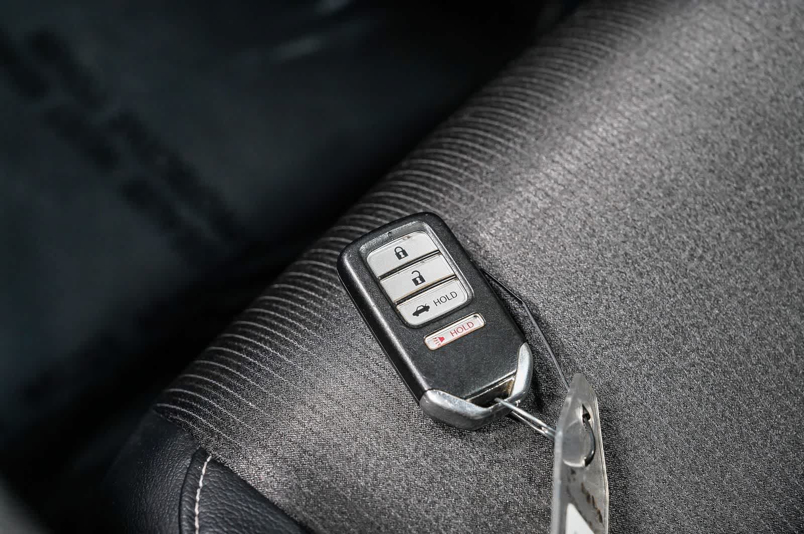 Used 2018 Honda Accord Sport image 28