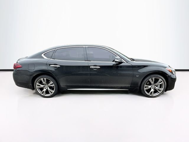 Used 2018 INFINITI Q70 L 3.7 image 9