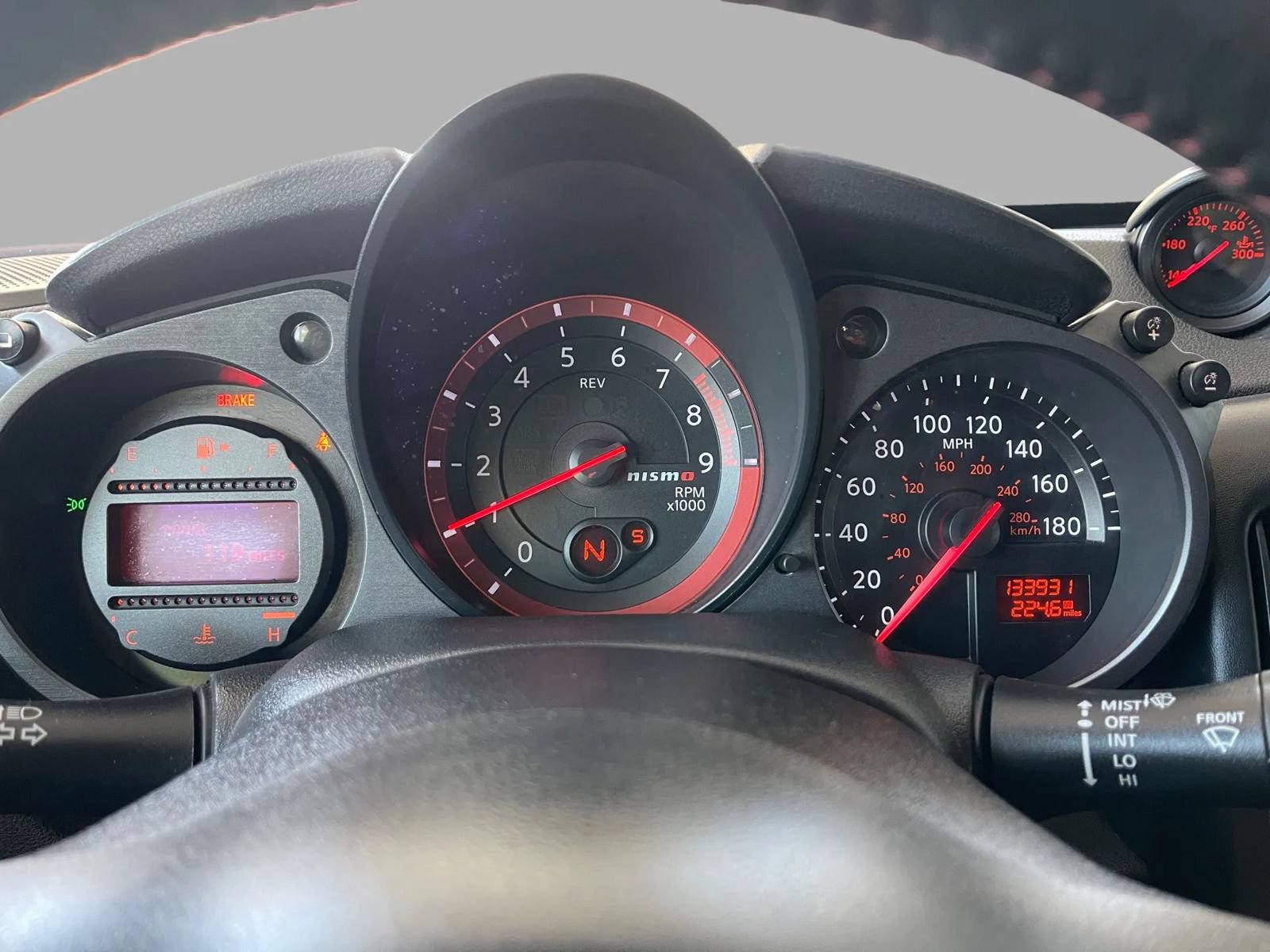Used 2016 Nissan 370Z NISMO RWD image 29