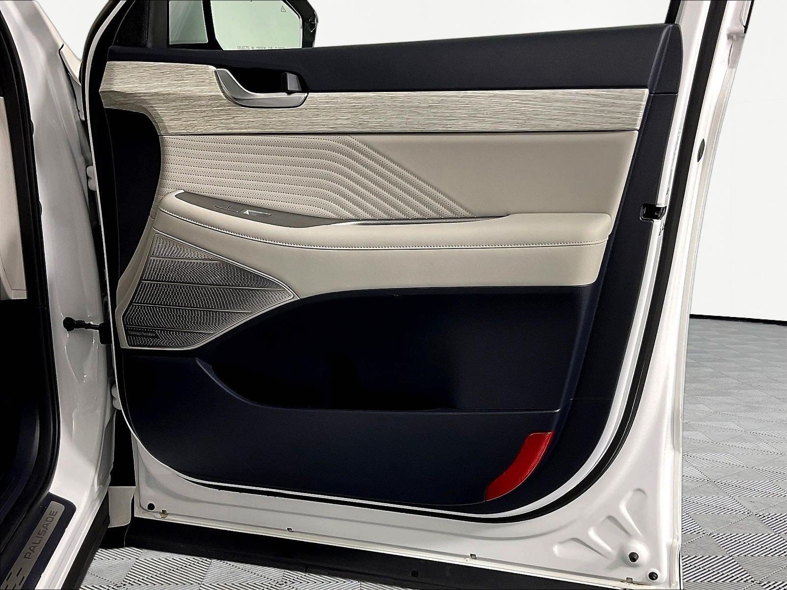 Used 2023 Hyundai Palisade Calligraphy w/ Cargo Package FWD image 28