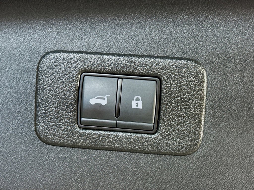 Certified 2024 Nissan Armada Platinum w/ Captain's Chairs Package image 32