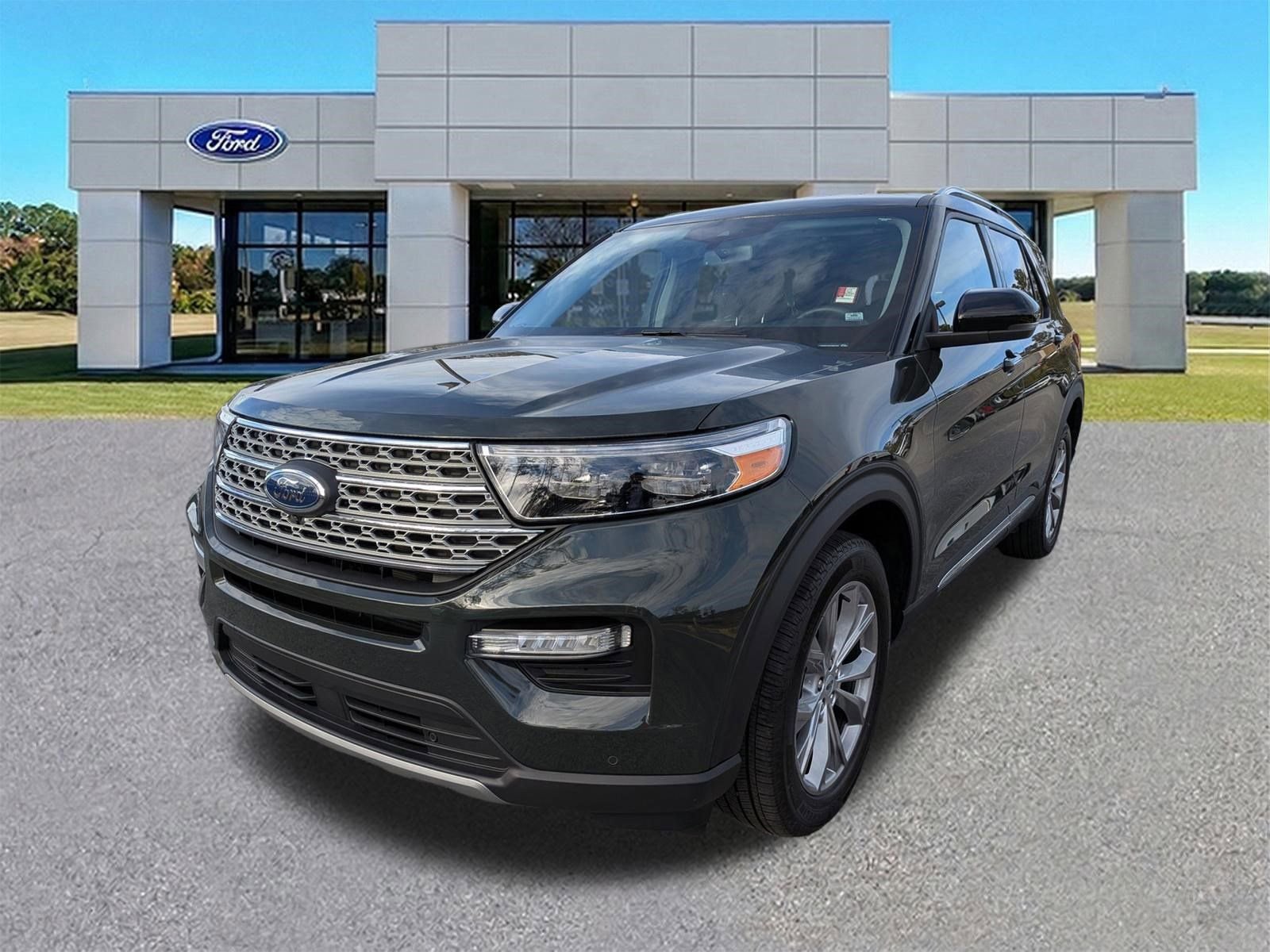 Certified 2023 Ford Explorer Limited w/ Equipment Group 301A AWD/4WD image 8