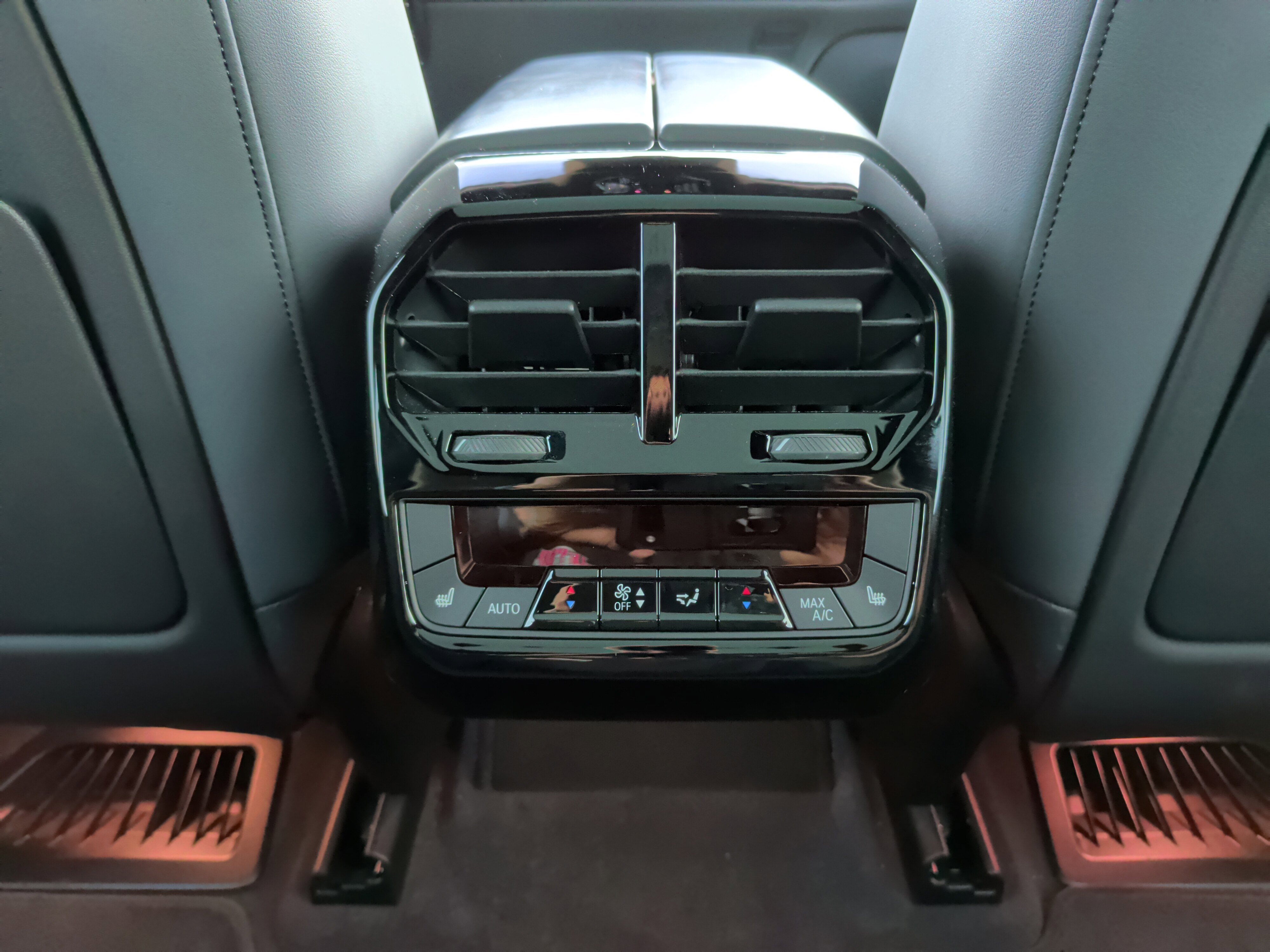 Certified 2023 BMW iX M60 w/ Executive Package image 36