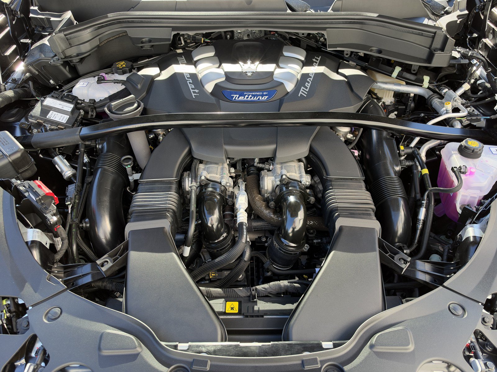 New 2027 Maserati Grecale Modena AWD/4WD image 9