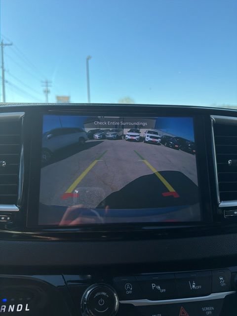 Used 2024 Chrysler Pacifica Touring-L FWD image 18