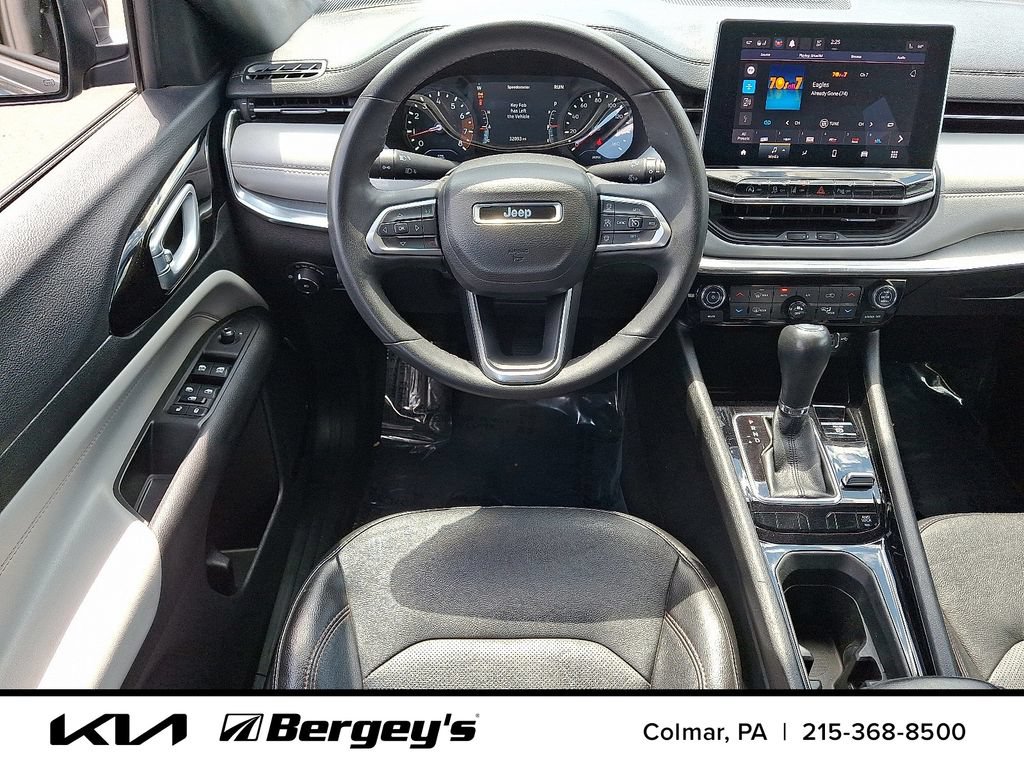 Used 2023 Jeep Compass Limited AWD/4WD image 13