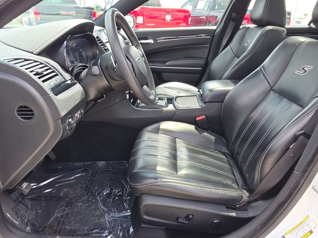 Used 2023 Chrysler 300 S image 22