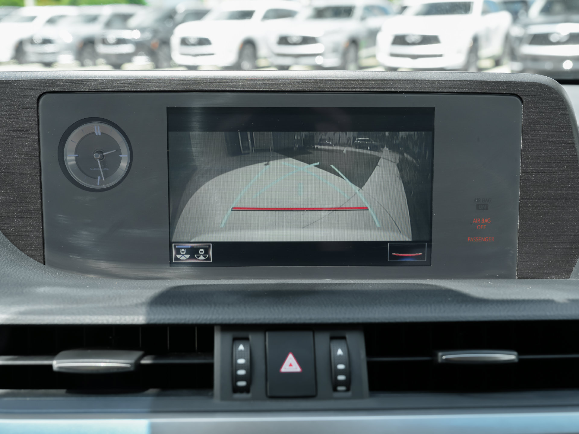 Used 2020 Lexus ES 300h w/ Premium Package FWD image 15