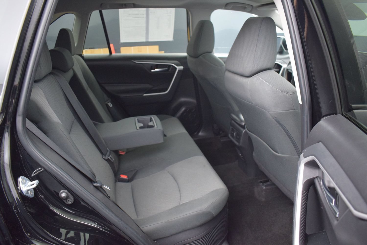 Used 2022 Toyota RAV4 XLE w/ Convenience Package AWD/4WD image 11