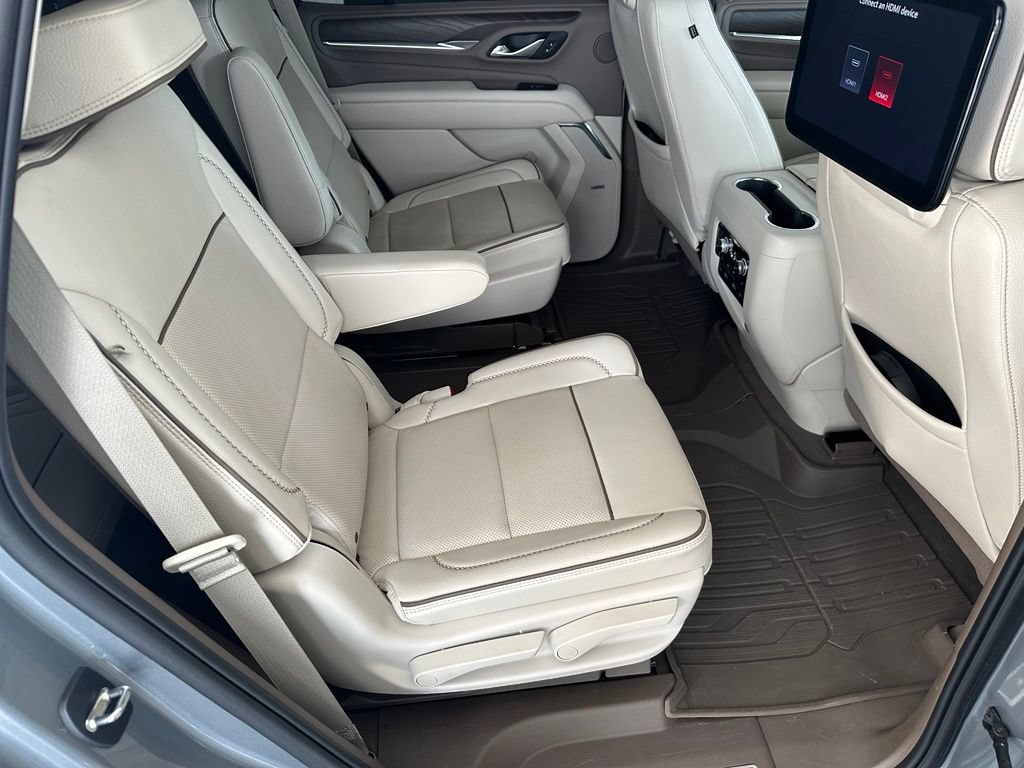 Used 2023 GMC Yukon Denali w/ Denali Reserve Package RWD image 38