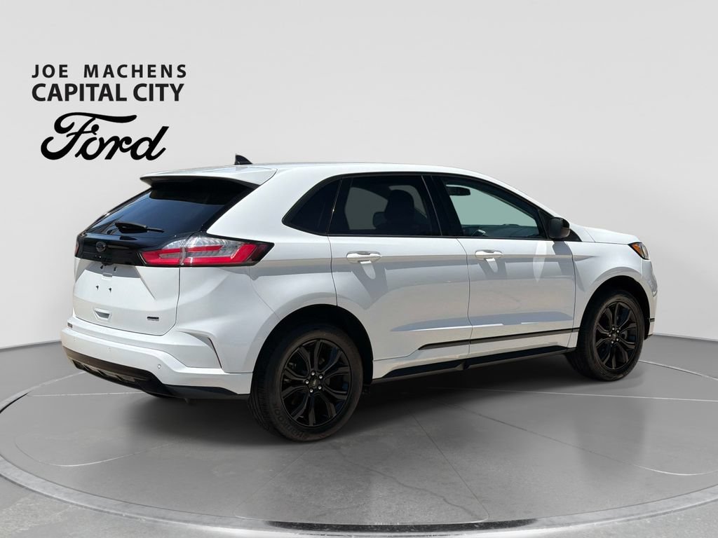 Used 2024 Ford Edge SE w/ Black Appearance Package AWD/4WD image 5