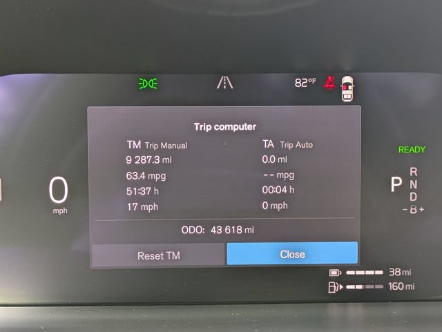 Certified 2023 Volvo XC90 T8 Plus AWD/4WD image 16