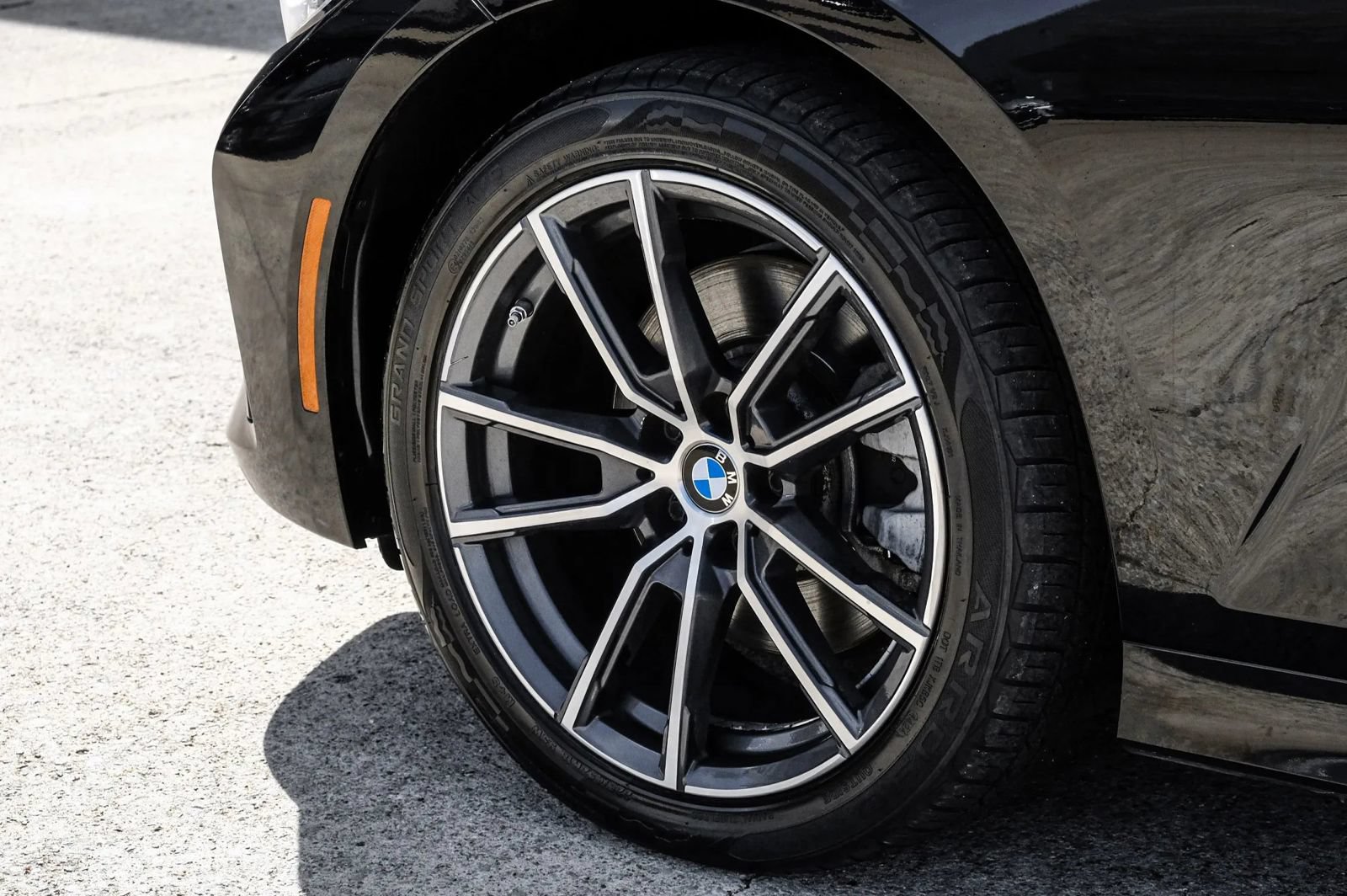 Used 2021 BMW 330i Sedan w/ Convenience Package RWD image 60