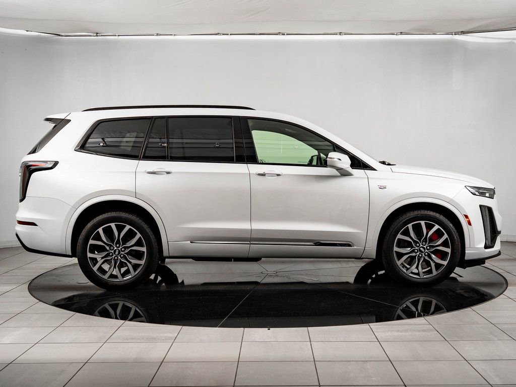 Used 2023 Cadillac XT6 Sport image 6