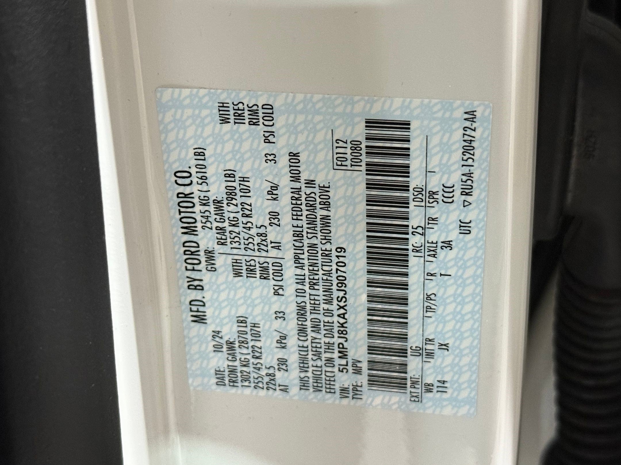 Used 2025 Lincoln Nautilus Reserve w/ Jet Appearance Package image 19