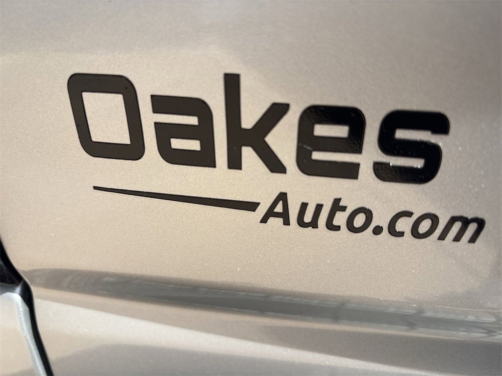 Used 2023 GMC Sierra 3500 Denali w/ Denali Ultimate Package image 38