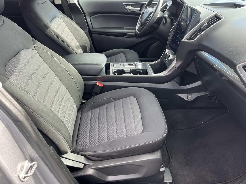 Used 2022 Ford Edge SE w/ Black Appearance Package image 29