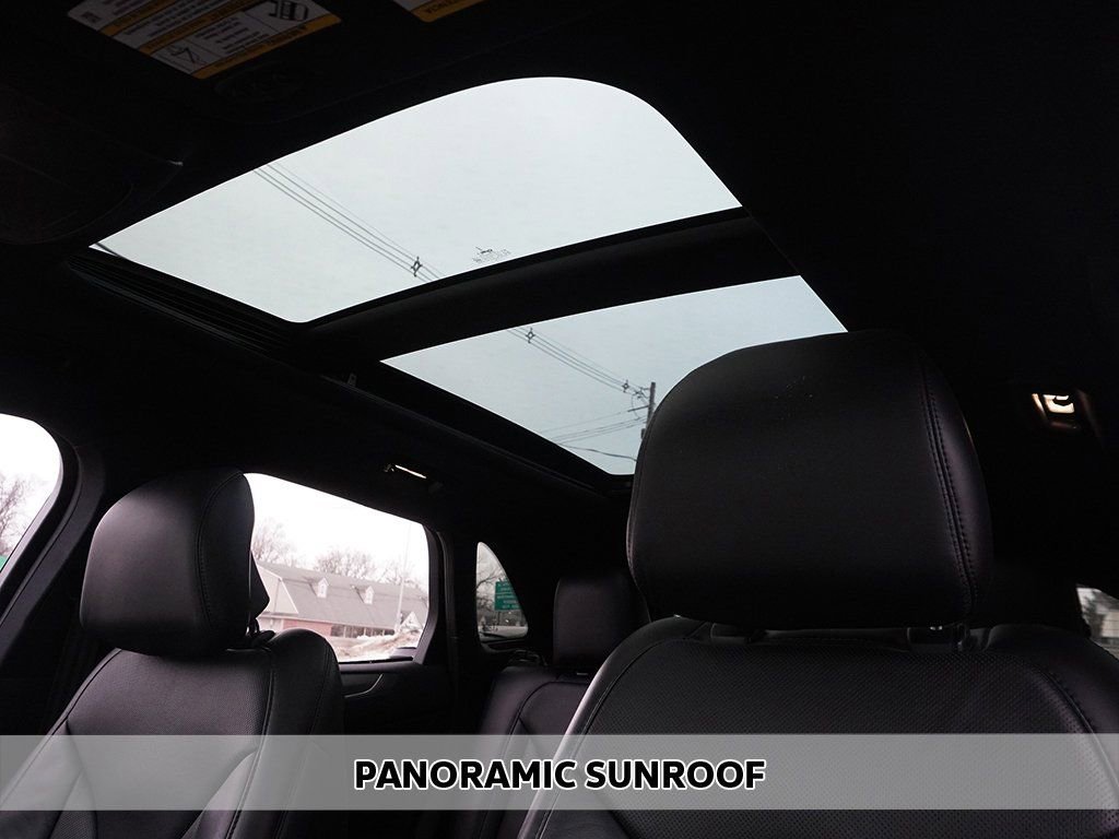 Used 2019 Lincoln MKC Reserve w/ MKC Climate Package AWD/4WD image 4