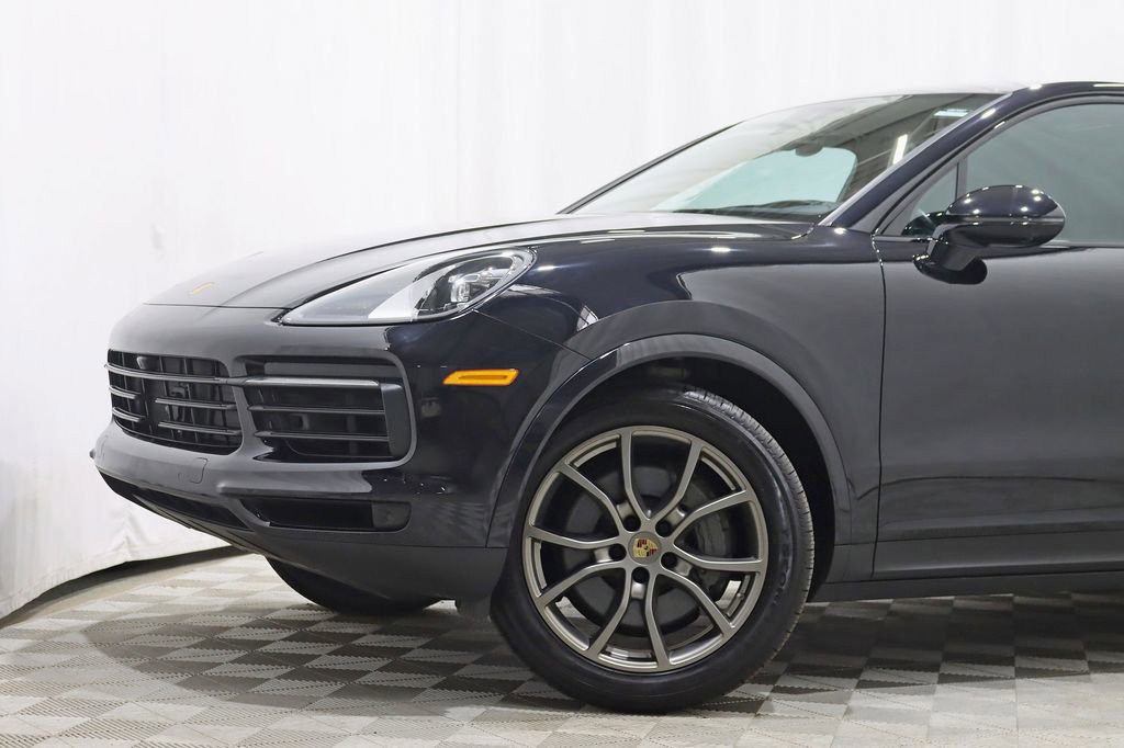 Used 2022 Porsche Cayenne S AWD/4WD image 3