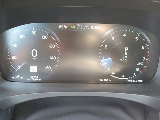 Used 2021 Volvo V90 T6 Cross Country image 10