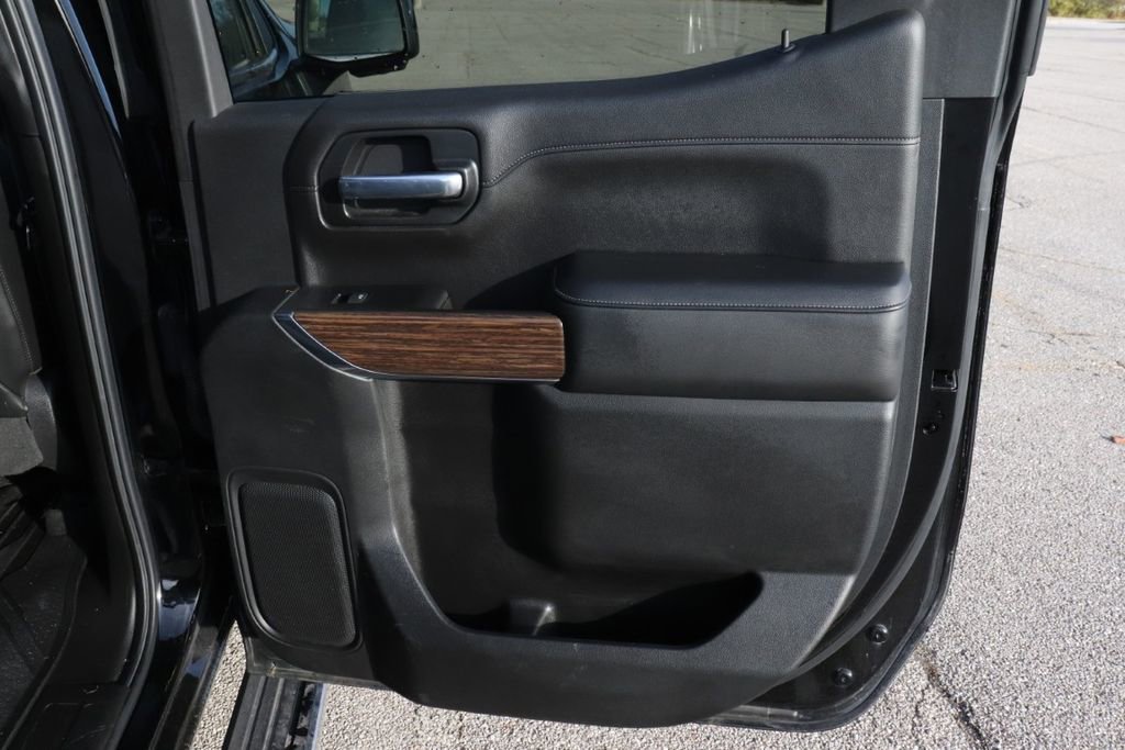 Used 2020 Chevrolet Silverado 1500 High Country w/ Technology Package image 27