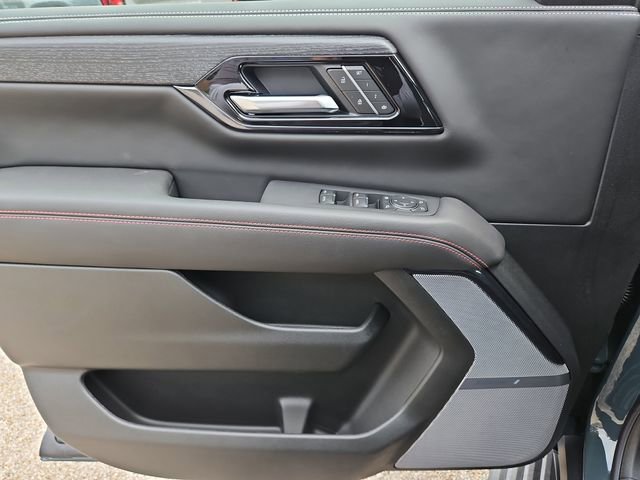 New 2026 GMC Yukon AT4 Ultimate AWD/4WD image 12