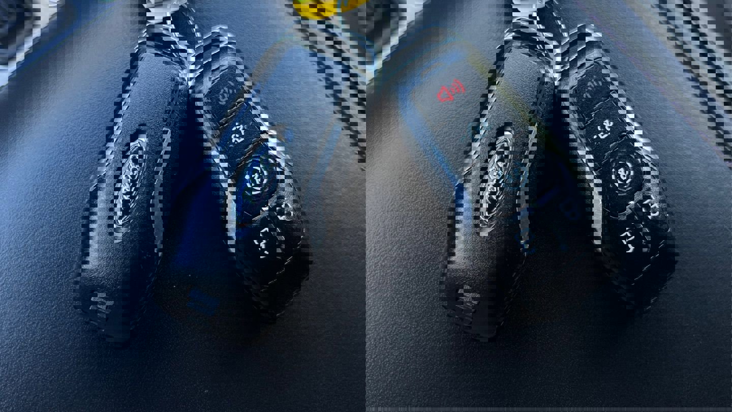 Used 2016 Ford F150 Platinum w/ Equipment Group 701A Luxury AWD/4WD image 19