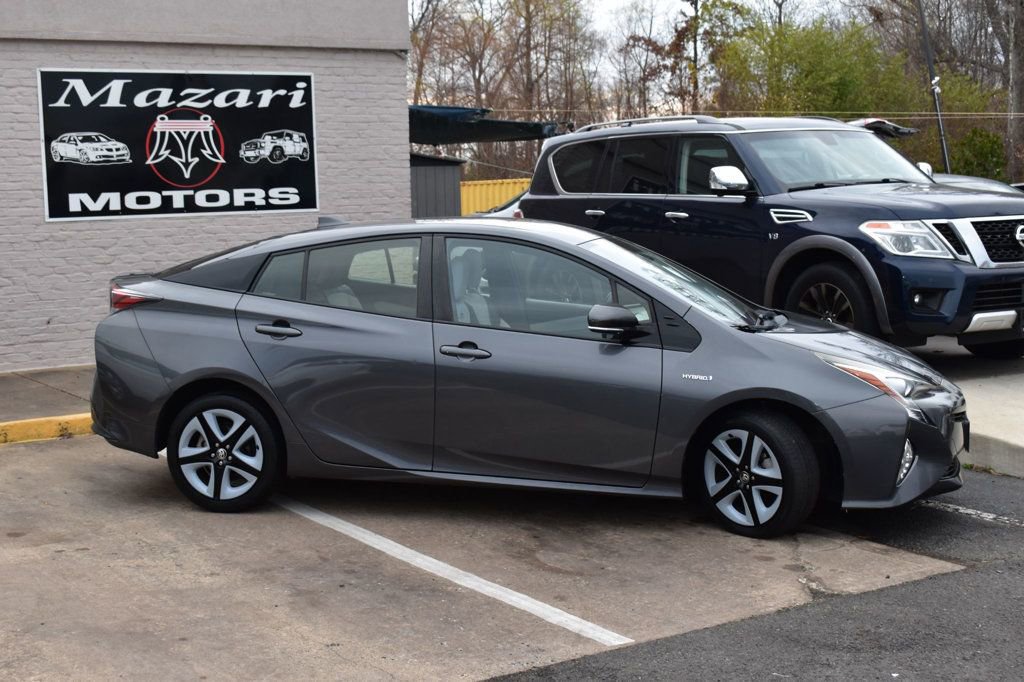 Used 2016 Toyota Prius Three Touring FWD image 5