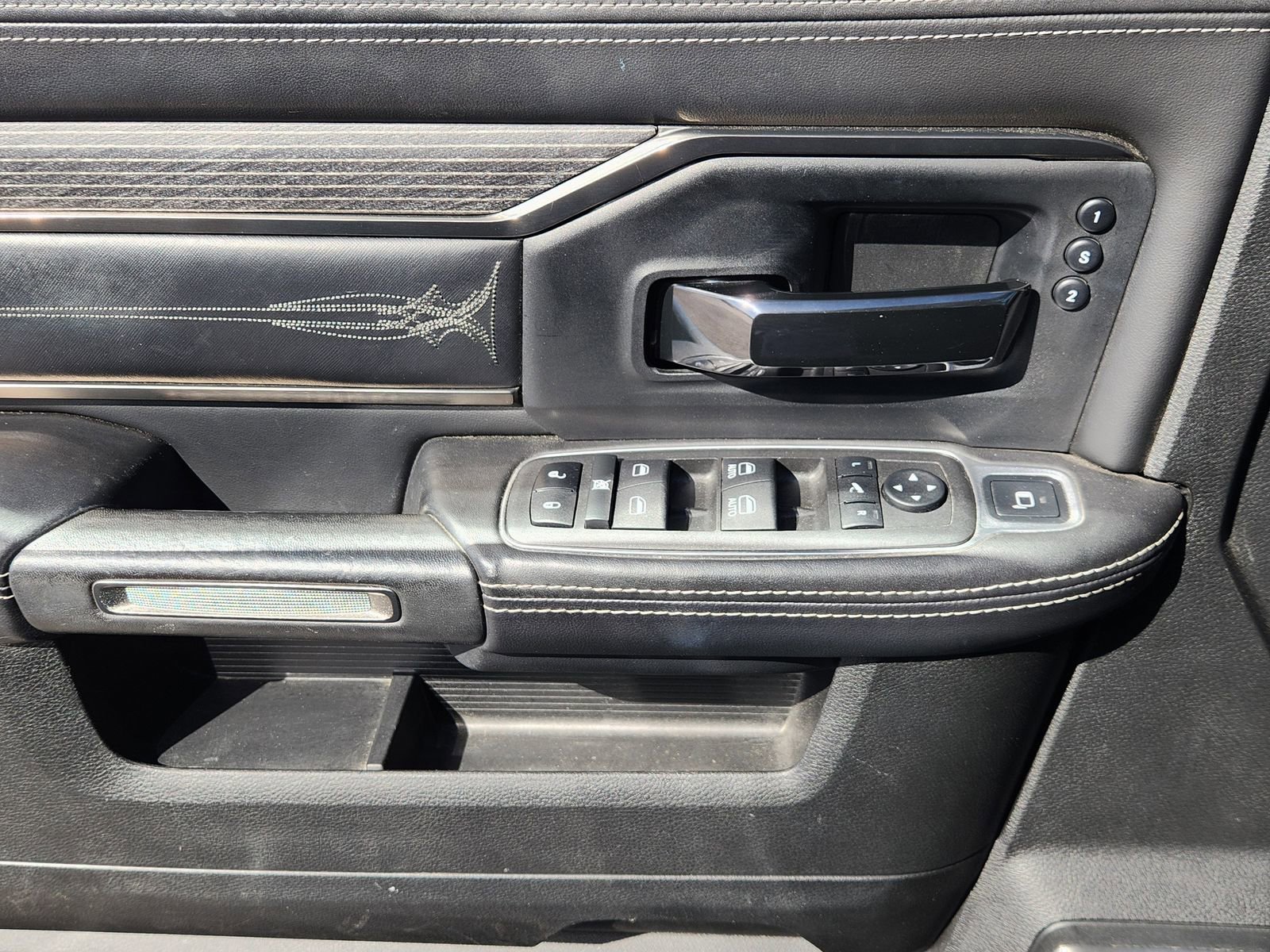 Used 2022 RAM 2500 Limited w/ Night Edition image 27