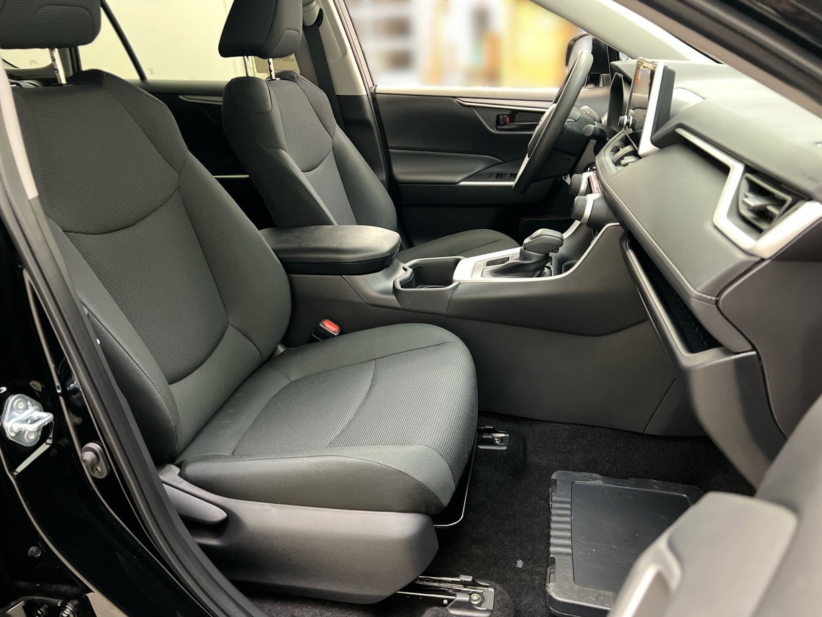 New 2025 Toyota RAV4 LE image 22