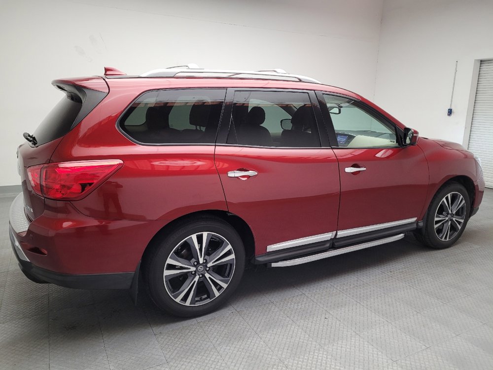 Used 2020 Nissan Pathfinder Platinum FWD image 10