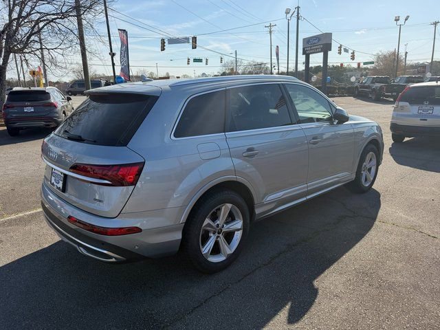 Used 2024 Audi Q7 2.0T Premium Plus image 3