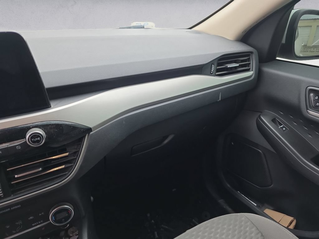 Used 2020 Ford Escape SE FWD image 10