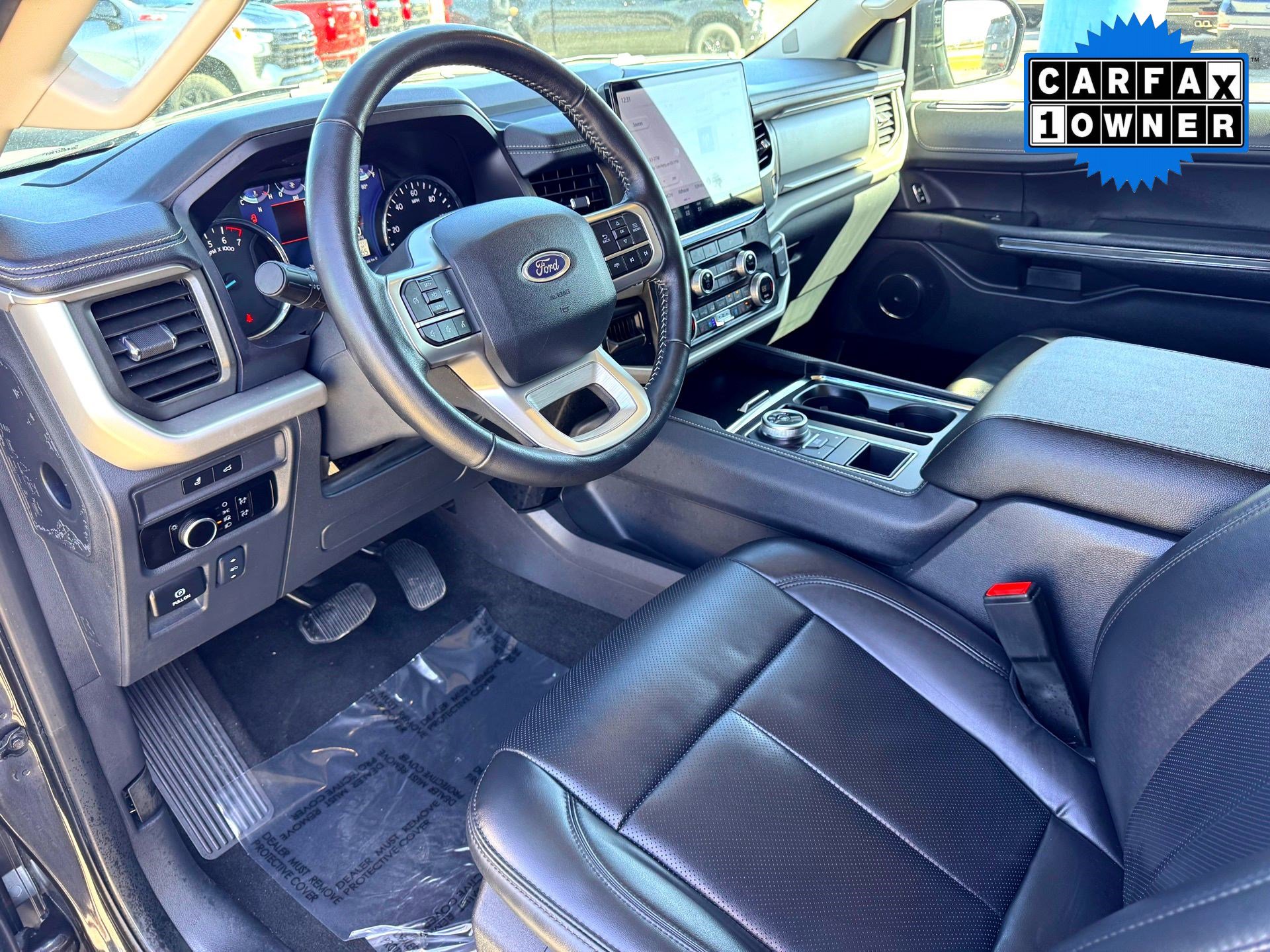 Used 2024 Ford Expedition Max XLT image 11