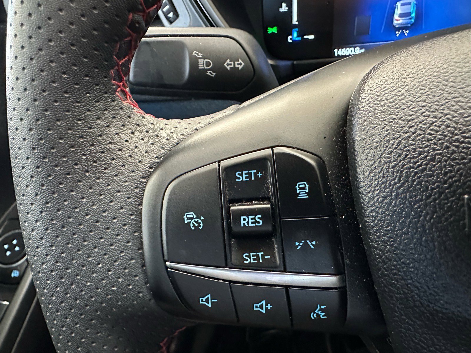 Certified 2024 Ford Escape ST-Line w/ Tech Pack #1 FWD image 34