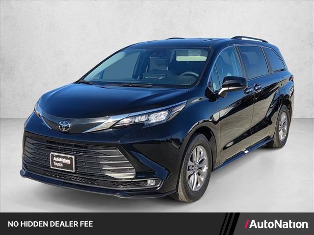 Used 2026 Toyota Sienna XLE