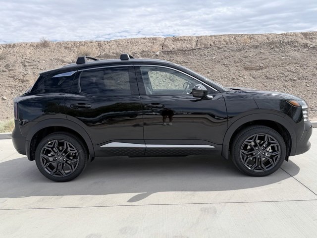 New 2026 Nissan Kicks SR image 5