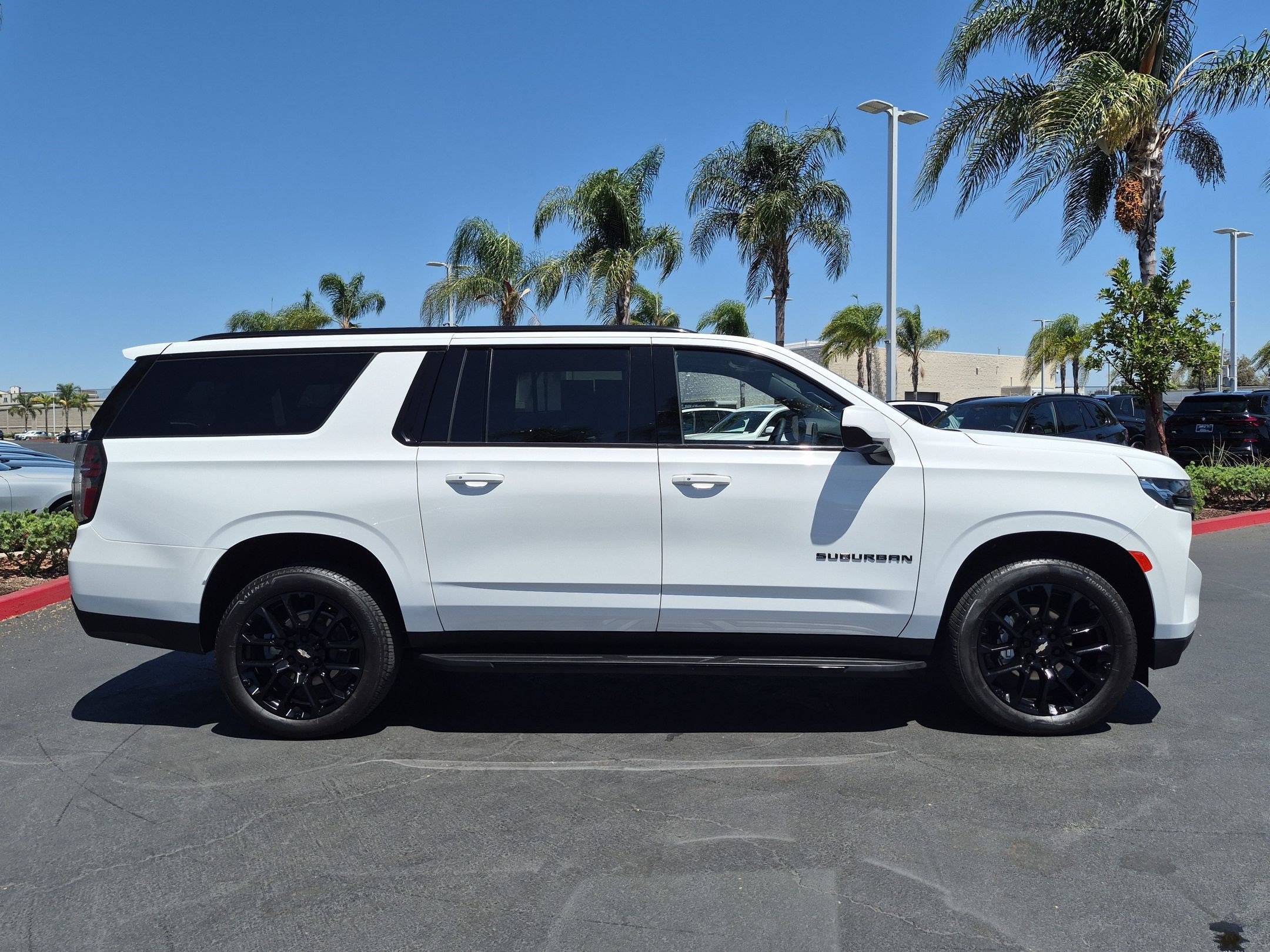 Used 2023 Chevrolet Suburban RST AWD/4WD image 11
