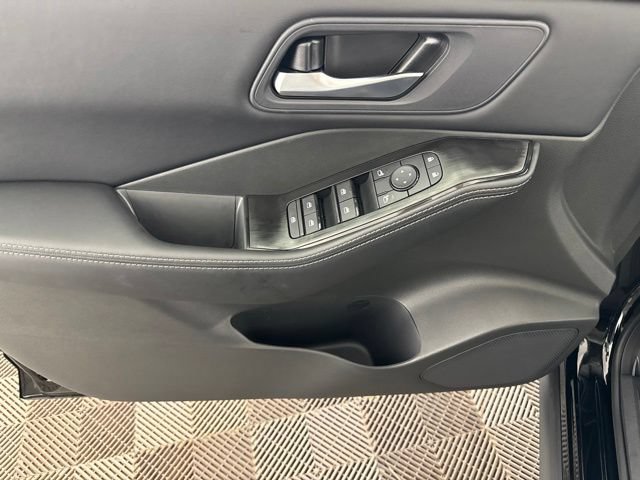 New 2026 Nissan Rogue SV AWD/4WD image 18