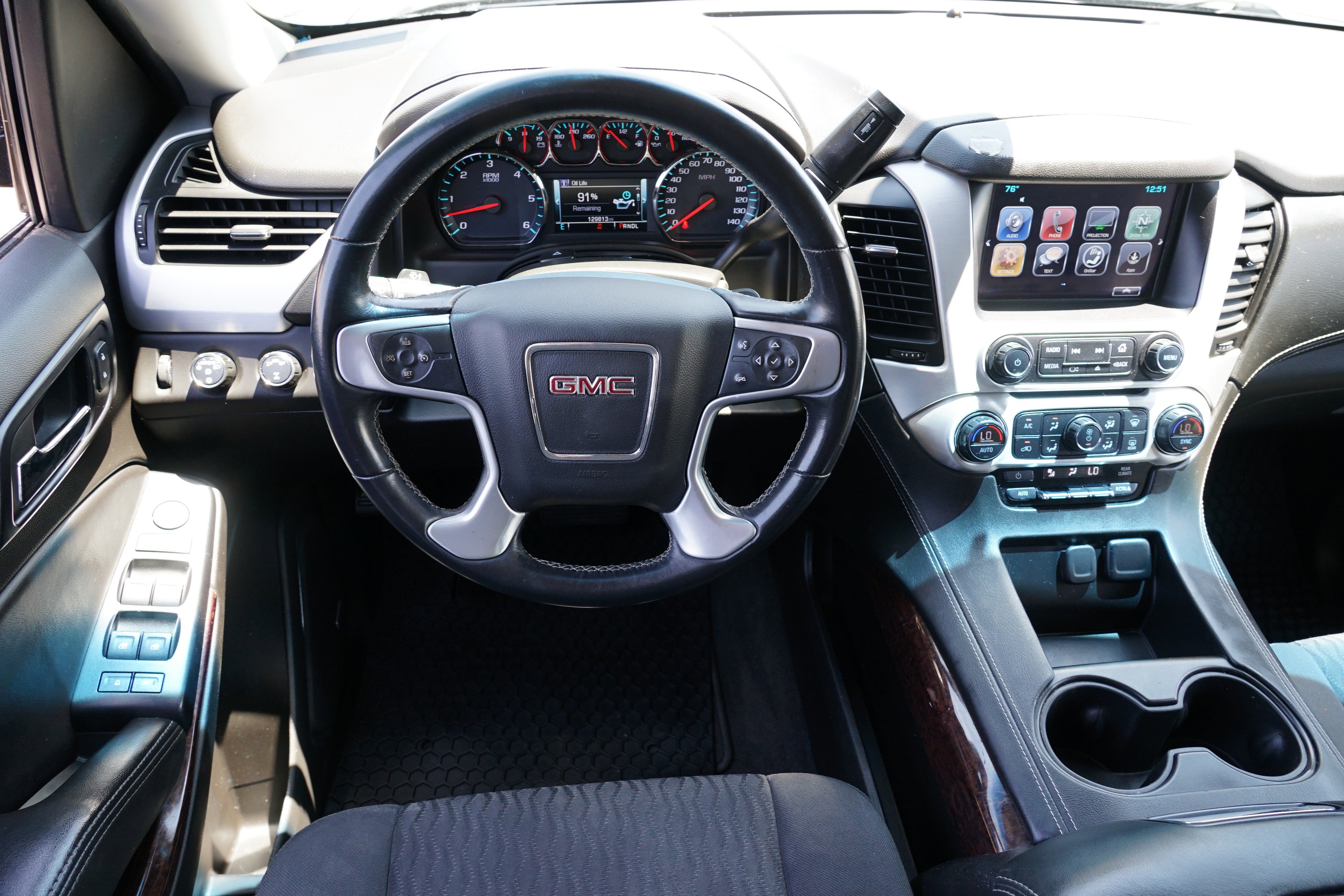 Used 2019 GMC Yukon XL SLE w/ SLE Value Package image 23