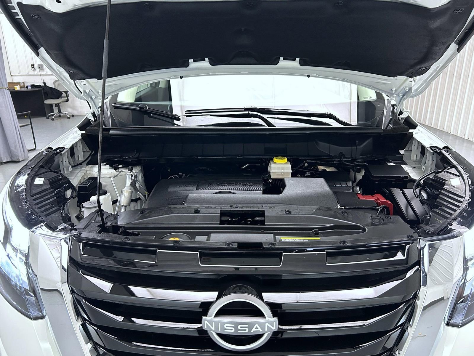 Used 2025 Nissan Pathfinder S image 25