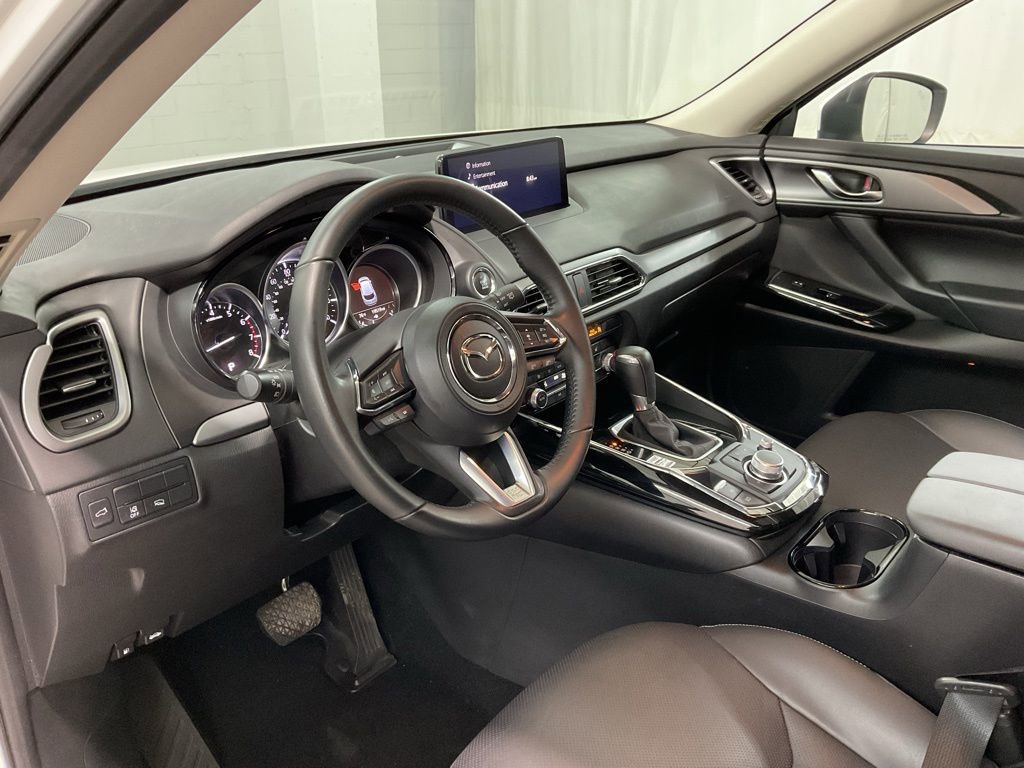 Used 2023 MAZDA CX-9 Touring image 17