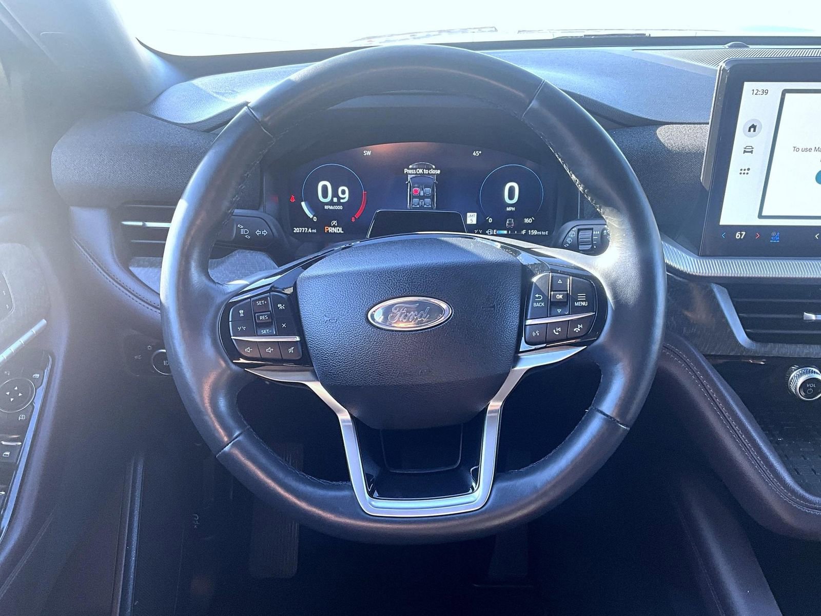 Used 2025 Ford Explorer Platinum w/ LUX Leather Package image 11