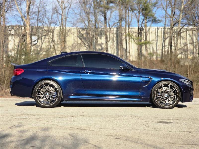 Used 2018 BMW M4 Coupe RWD image 2