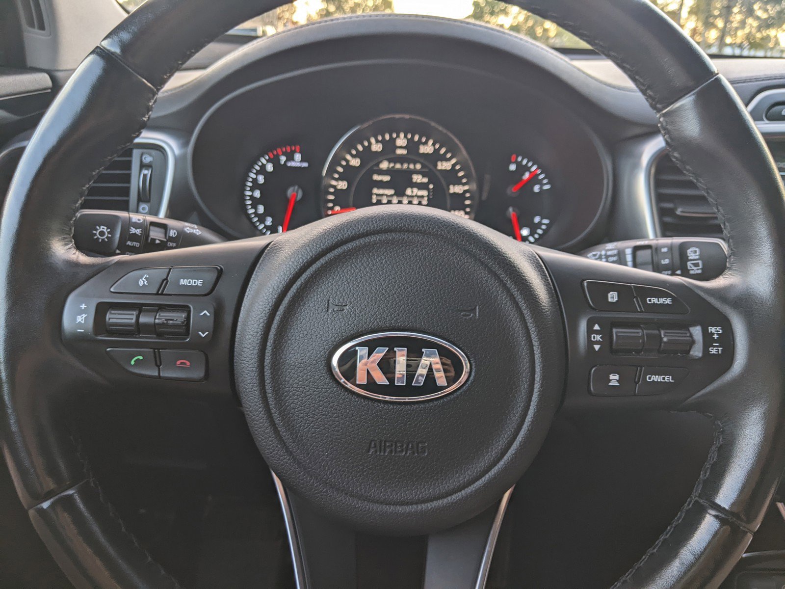 Used 2017 Kia Sorento SX image 26