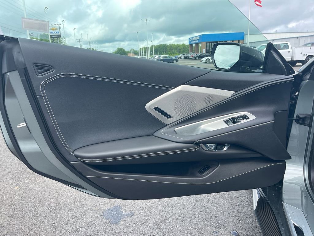 Used 2023 Chevrolet Corvette Stingray w/ Z51 Performance Package image 26