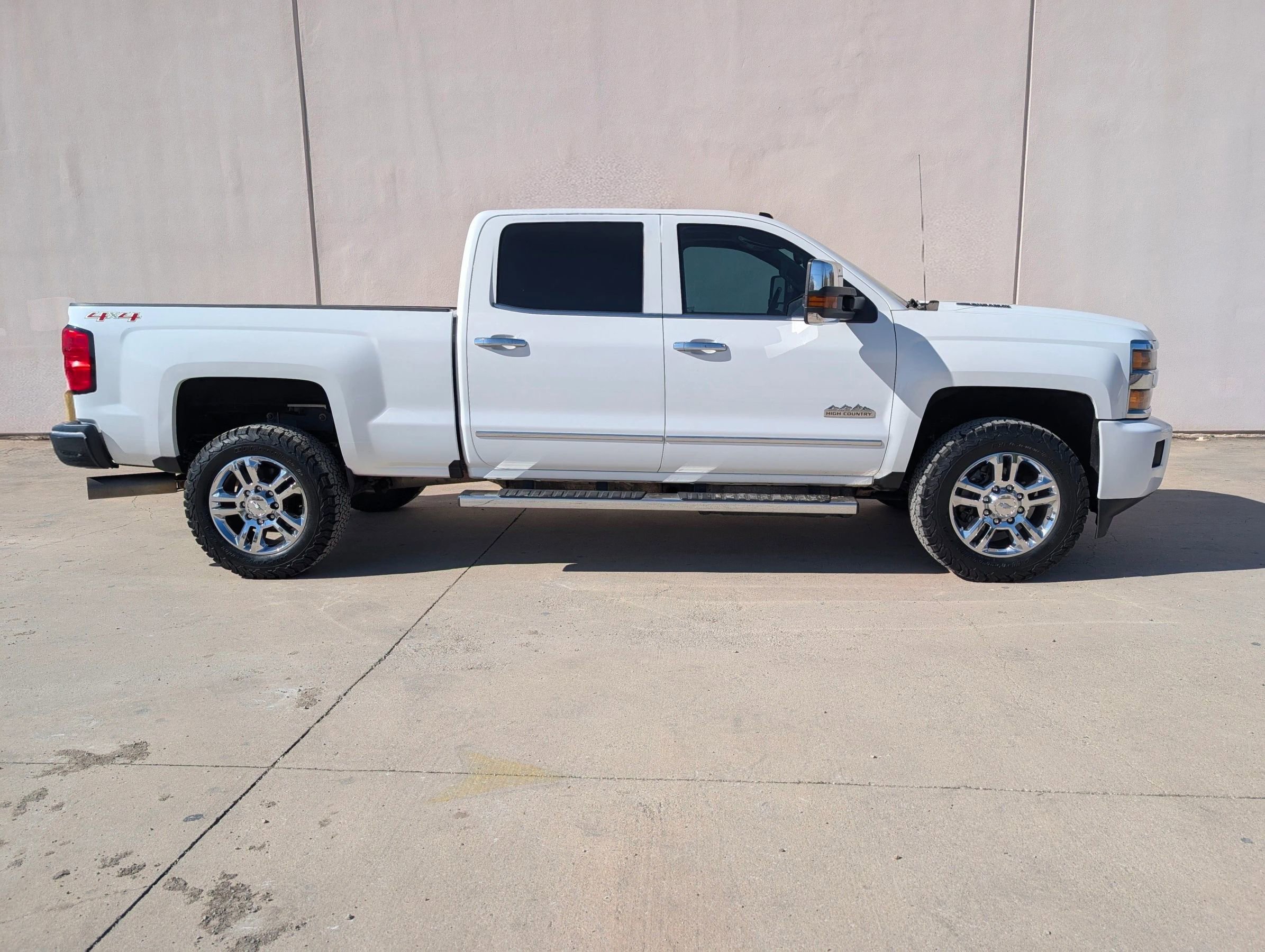 Used 2016 Chevrolet Silverado 2500 High Country w/ Duramax Plus Package image 2